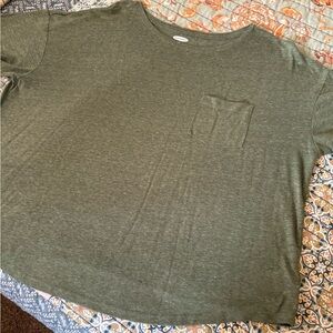 Old Navy Heather Green Short Sleeve Tee
Euc
